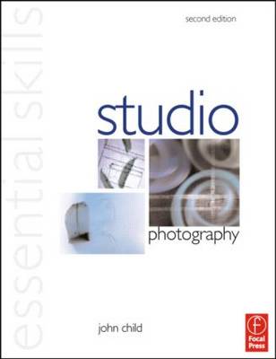 Studio Photography: Essential Skills (Essential Skills Photography)