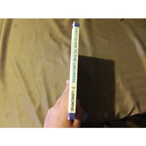First Guide to the Universe (Usborne Explainers)