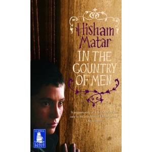 In the Country of Men ( LARGE PRINT )